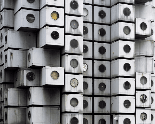 Microliving vertical: torre de microviviendas modulares tipo cápsula