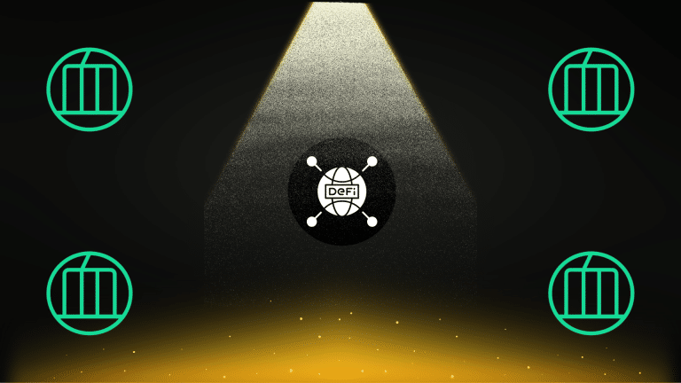 Logos de Mochimo alrededor de icono DeFi bajo foco, blockchain post‑cuántica
